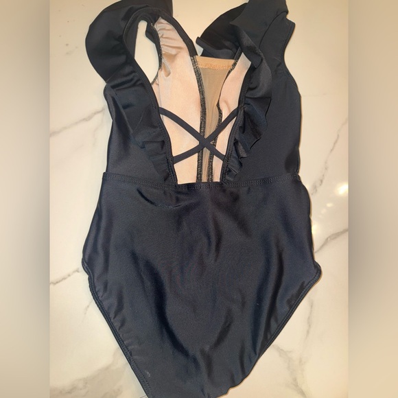 Kandi Kouture Black Leo CM - Picture 2 of 2